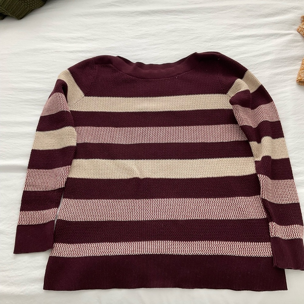 Market & Spruce long sleeve sweater size M